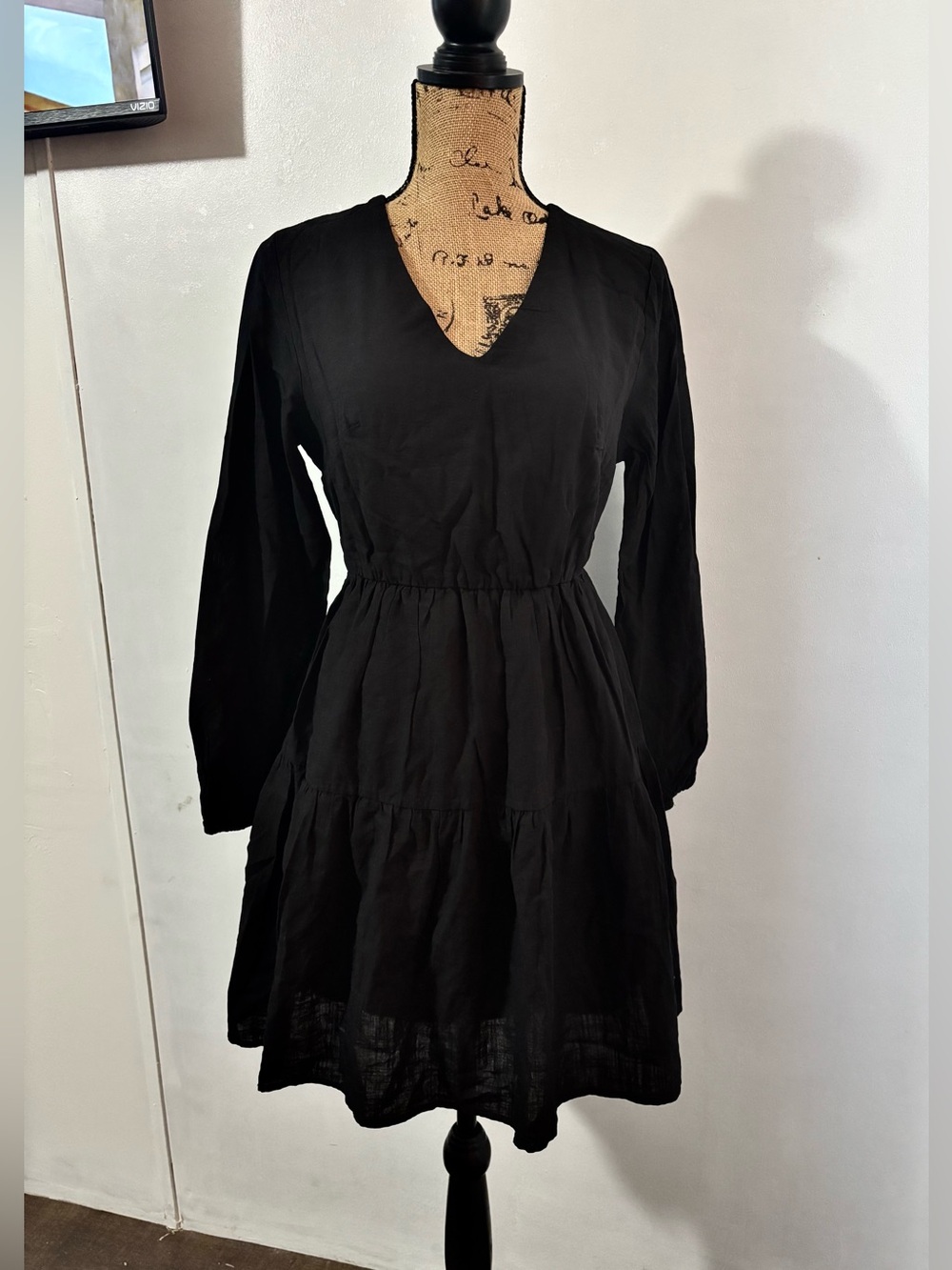 FANCYINN Women’s Casual Long Sleeve V Neck Elastic waist Ruffle Black Dress NWT